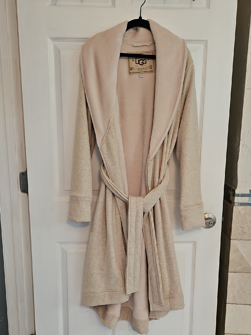 UGG Plush Shawl-Collar Robe in Cream